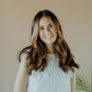 Meet your Posher, Caroline